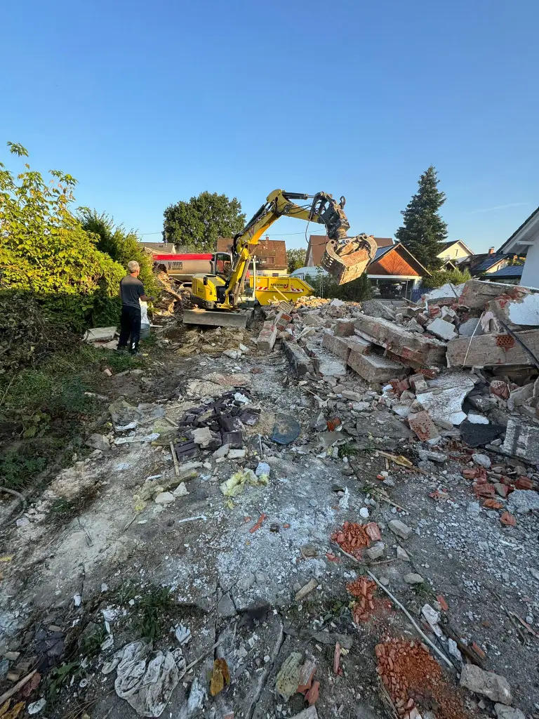 Abriss in Grünwinkel — Rückbau