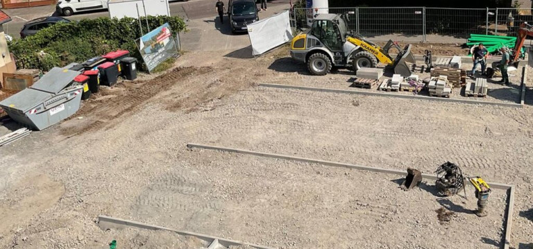 Baustelle für Pflasterbau am Netto-Parkplatz in Karlsruhe — Kramer-Lader